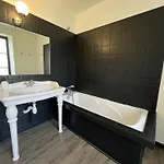 Le Bourgeois Grand T2 Appartement *