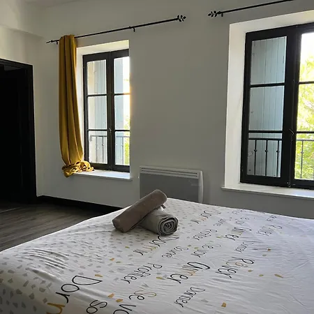 Apartment Le Bourgeois Grand T2 *