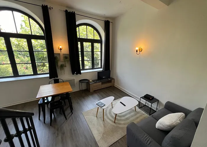 Le Bourgeois Grand T2 Apartamento *