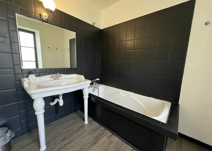 Le Bourgeois Grand T2 Apartamento *